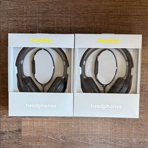 Heyday Black Headphones